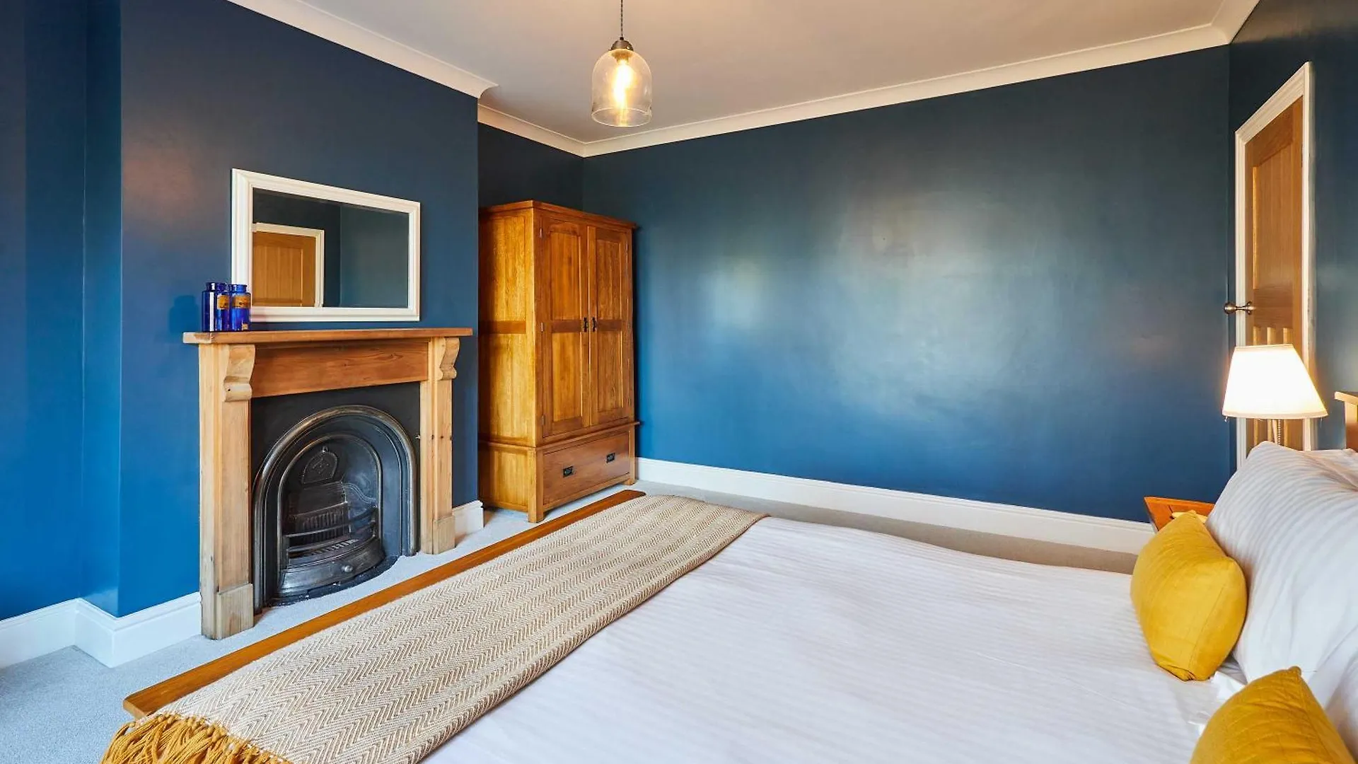 Host & Stay - Peasholm Place Scarborough 0*,